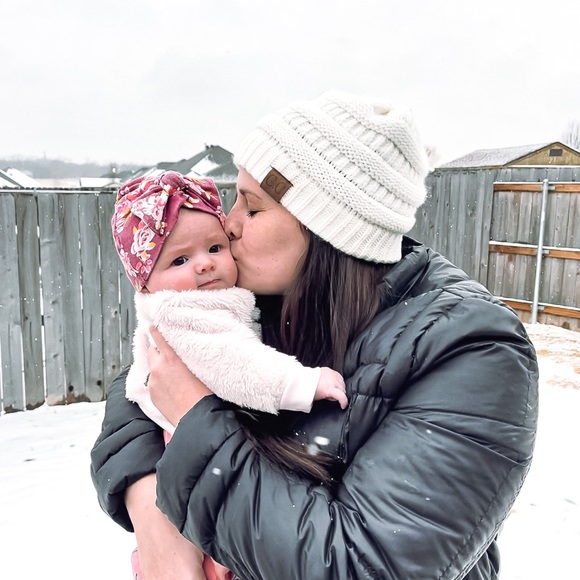 Profile Picture of Taylor Shofstall (@taylorshofstall) on Poshmark