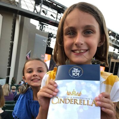Profile Picture of Jackie Hilzinger (@HilzingerJackie) on Twitter