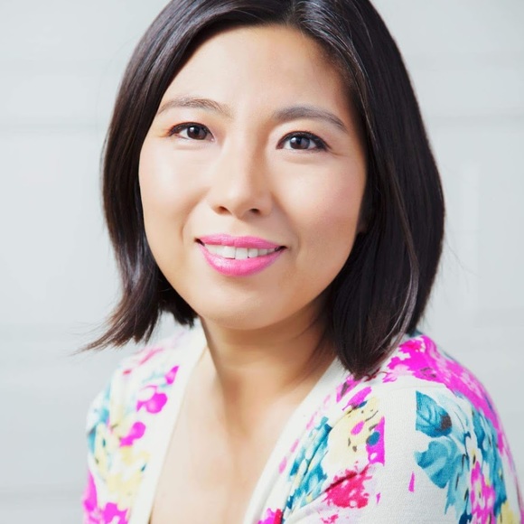 Profile Picture of Wang Yu (@phoebewang512) on Poshmark