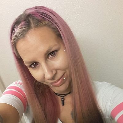 Profile Picture of Julia Alston (@JuliaGuyAlston1) on Twitter
