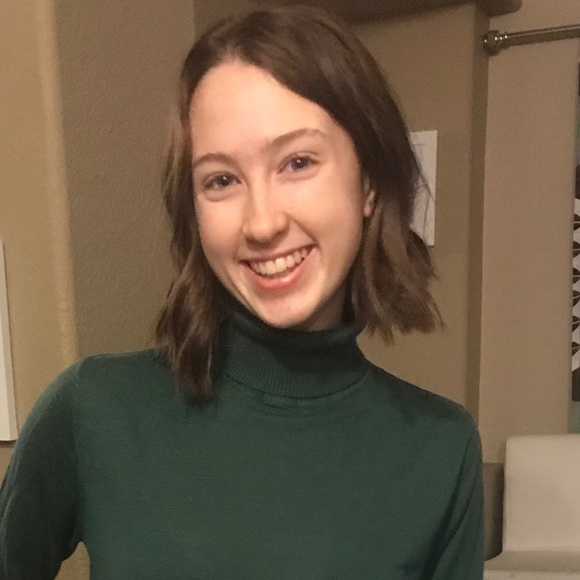 Profile Picture of Oriana Magitz (@orimagitz) on Poshmark