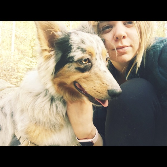 Profile Picture of Sarah Canupp (@sarahcanupp) on Poshmark