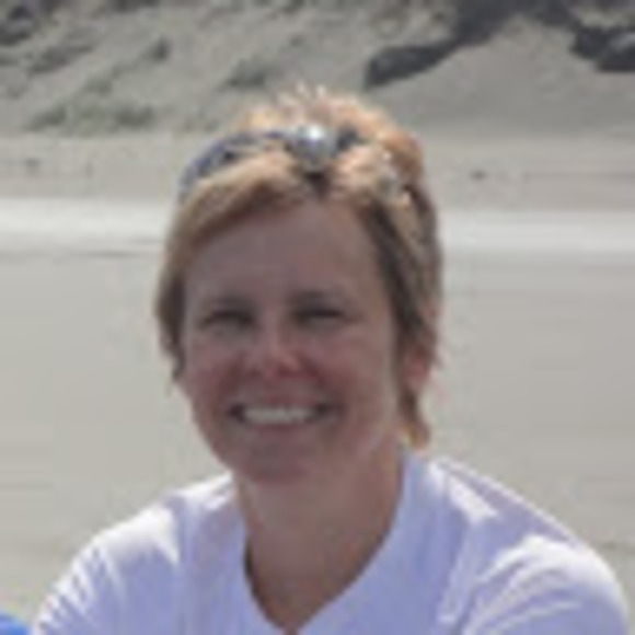 Profile Picture of Pj Arnott (@pjarn) on Poshmark