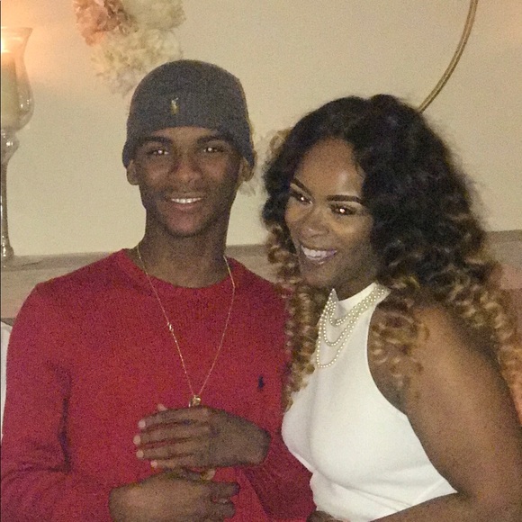 Profile Picture of Antoine Wallace (@antsuits) on Poshmark