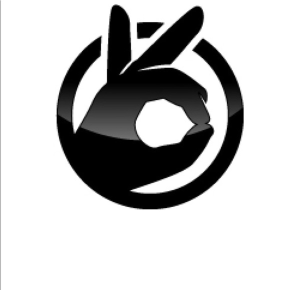 Profile Picture of Gilbert Aviles (@geeaviles) on Poshmark