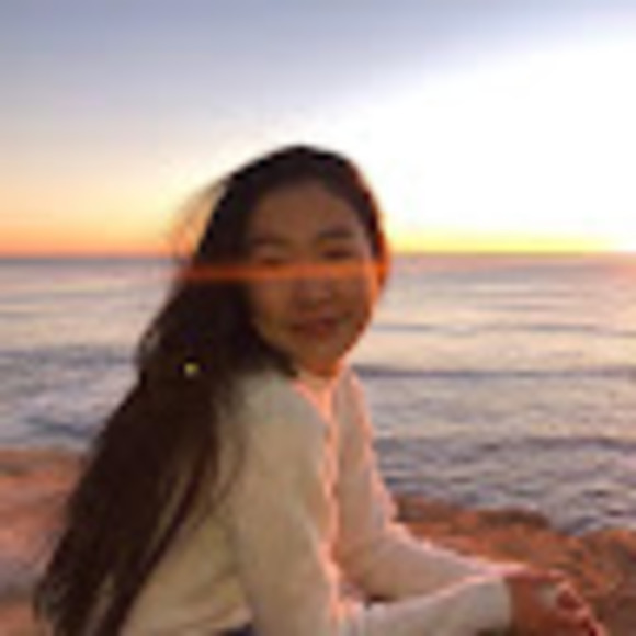 Profile Picture of Jasmine Sun (@jasminejsun) on Poshmark