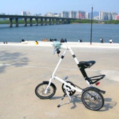 Profile Picture of Moon Bora (@Atrtist_bora) on Twitter