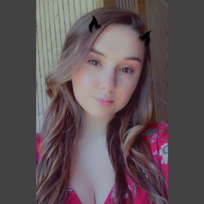 Profile Picture of ĸaтelyn (@katelynholt12) on Twitter