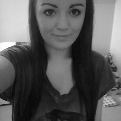 Profile Picture of Vicky Richardson (@@VixPixx) on Twitter