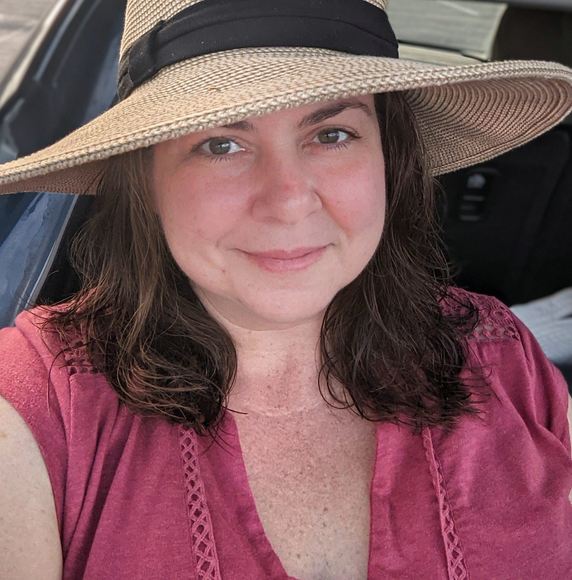Profile Picture of Tracie Fowler (@traciefowler) on Poshmark