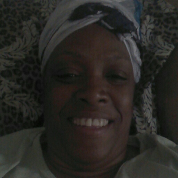 Profile Picture of Paula Berry (@pbchill5863) on Poshmark