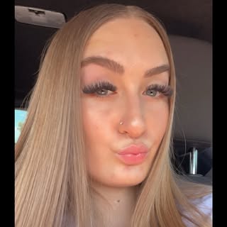 Profile Picture of h a n n a h m a r i e ;) (@hannahhelm_) on Instagram