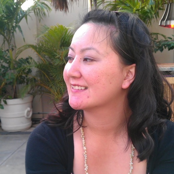 Profile Picture of Ploua Imbrie (@plouaimbrie) on Poshmark