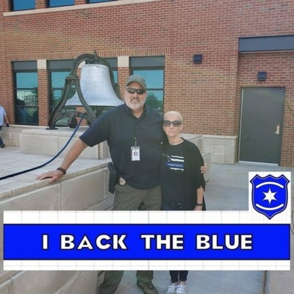 Profile Picture of Sue Schucker (@sueschucker) on Poshmark