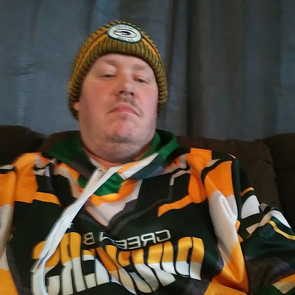 Profile Picture of Shawn Cornwell (@cornwellauto) on Poshmark