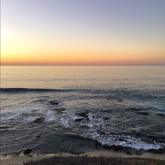 Profile Picture of Lily An (@nejx) on Poshmark