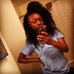 Profile Picture of Bianca Long (@b_bookee) on Instagram