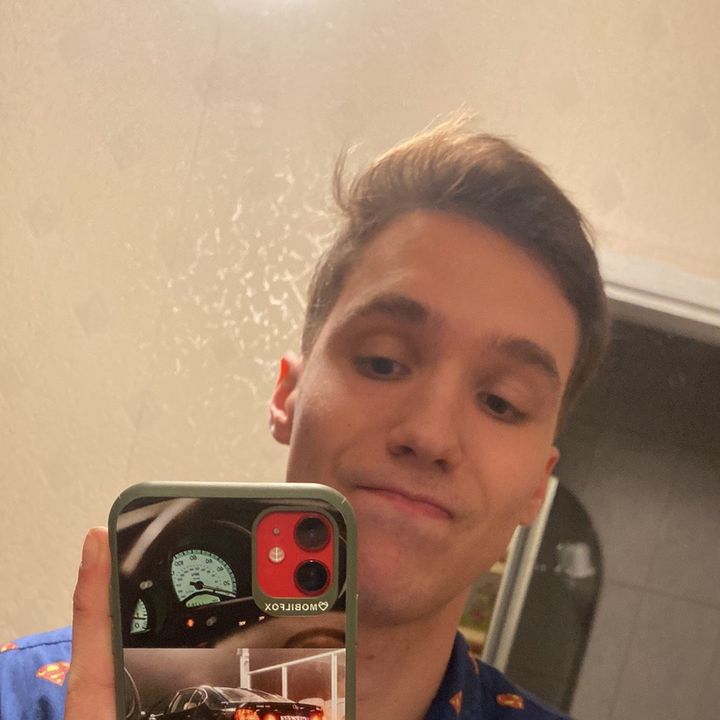 Profile Picture of Ádám Csernyi (@aadamhun) on Tiktok