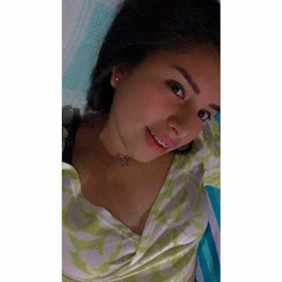 Profile Picture of Teresa isabel Huerta zamora (@thuertaza) on Poshmark