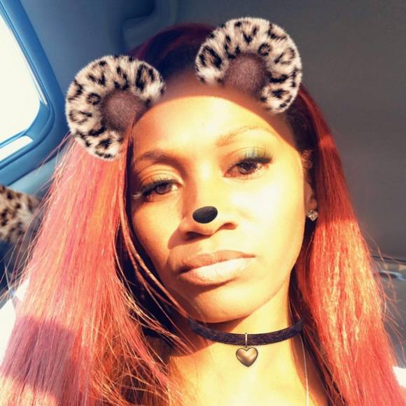 Profile Picture of Chae Simington (@chae32) on Poshmark