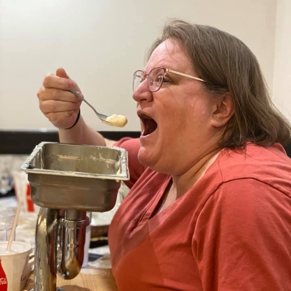 Profile Picture of Heather Rodenbough (@hholloway8254) on Poshmark