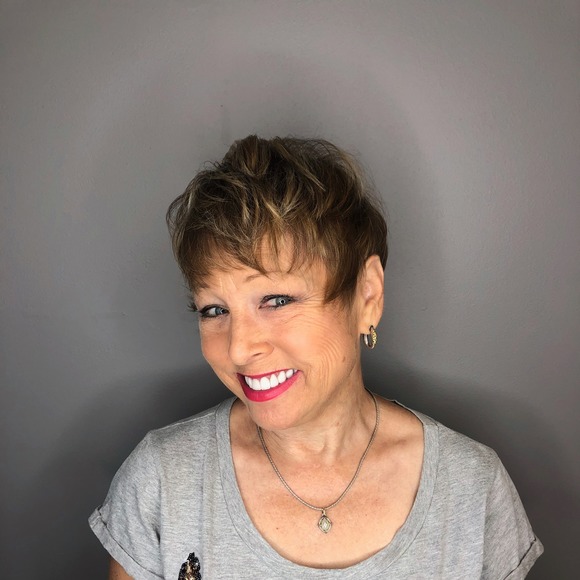 Profile Picture of Sally Mcglaun (@sallymcglaun) on Poshmark