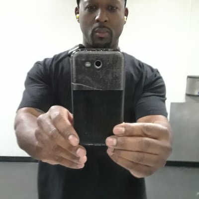 Profile Picture of James Toliver (@JamesToliver16) on Twitter