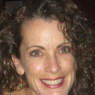 Profile Picture of Lora Dunleavy (@lora.dunleavy) on Facebook