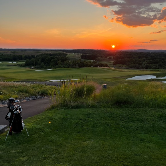 Profile Picture of Ben Stepansky (@benstepansky) on Poshmark