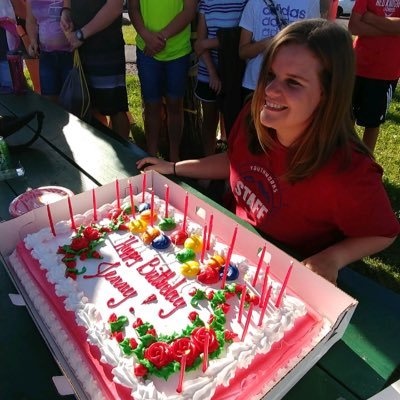 Profile Picture of Jenny Holloway (@JHOLLOWAY10) on Twitter