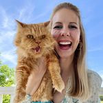 Profile Picture of Katie Beth Miedaner (@cappybears) on Instagram