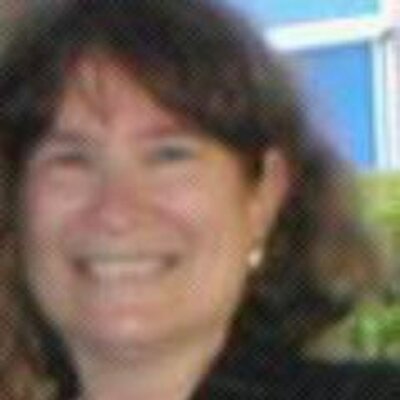 Profile Picture of RonnieAnn (@WorkToTheWise) on Twitter