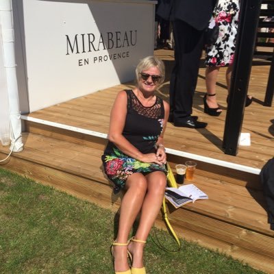 Profile Picture of Joanne Handley (@AyliffJo) on Twitter