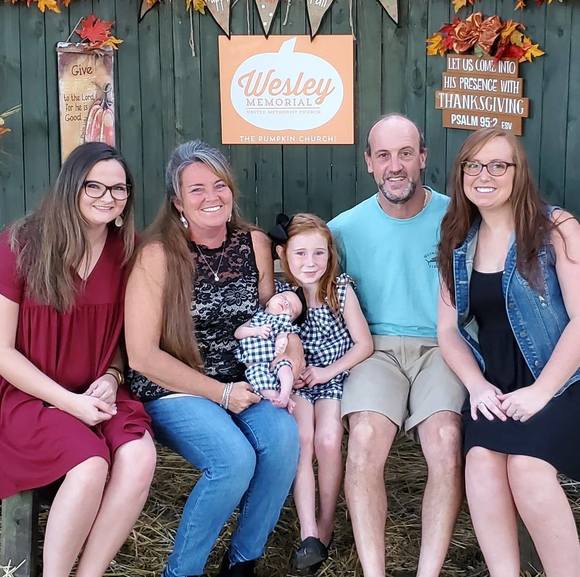 Profile Picture of Melissa Fowler (@sandytoes) on Poshmark