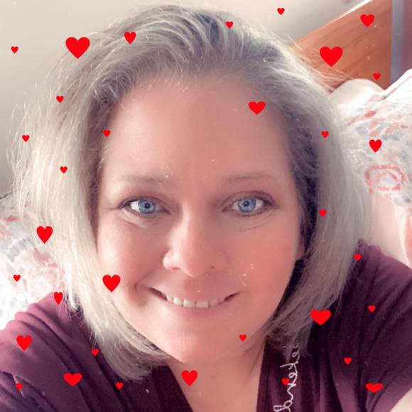 Profile Picture of Maria Semkiw mallon (@mariatisa1970) on Poshmark