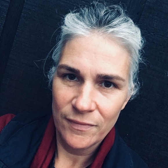 Profile Picture of Tanya Steele (@dttsteele) on Poshmark