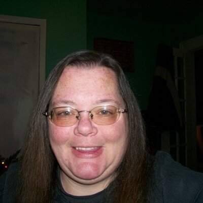 Profile Picture of Lisa Reinbolt (@LisaMR_NY) on Twitter