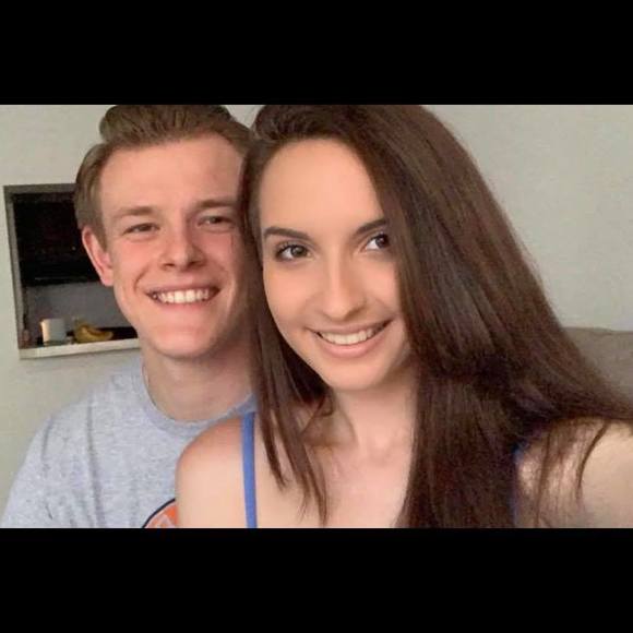 Profile Picture of Zach Knull (@zachknull) on Poshmark