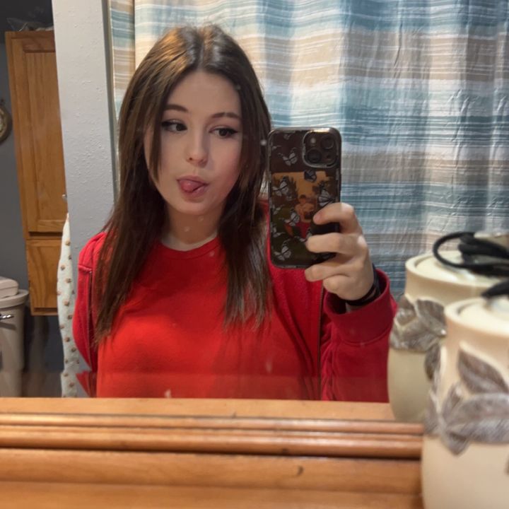 Profile Picture of 𝚔𝚢𝚕𝚒𝚎😮‍💨 (@kylie.rhoden) on Tiktok