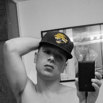 Profile Picture of Robert McNeely (@YOLORAM89) on Twitter