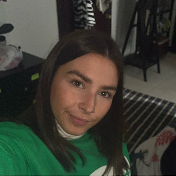 Profile Picture of Cameron Loomis (@cloomm) on Poshmark
