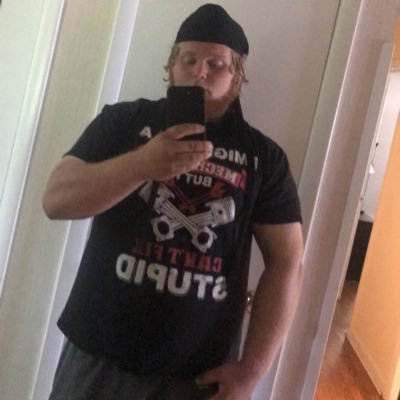 Profile Picture of Tyler Knott (@tylerknott19) on Twitter