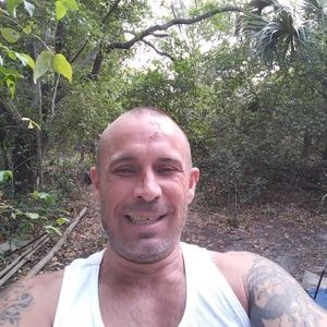 Profile Picture of Carlton Scales (@ScalesCarlton) on Twitter