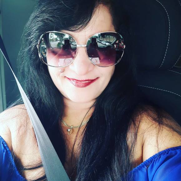 Profile Picture of Vilma Gutierrez (@vilmagutiere12) on Poshmark