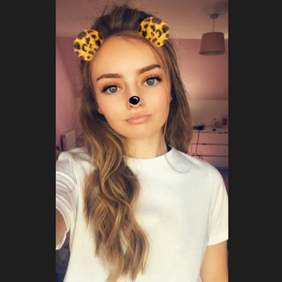 Profile Picture of Erin Gale (@eringalee123) on Twitter