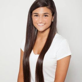 Profile Picture of Adrienne Michalakis (@adriennemichalakis) on Pinterest