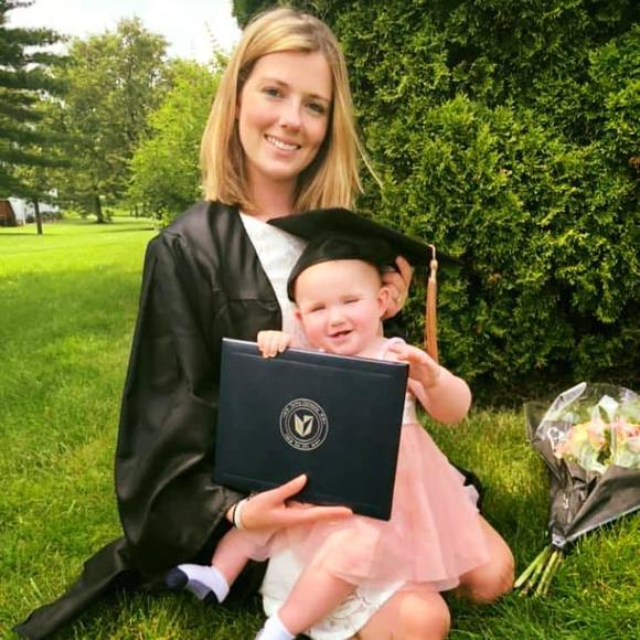 Profile Picture of Jessa Strobeck (@jstro08) on Poshmark