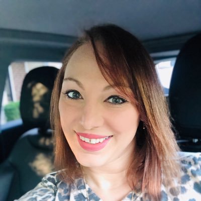 Profile Picture of Andi Lowe (@SmithAndreanna) on Twitter