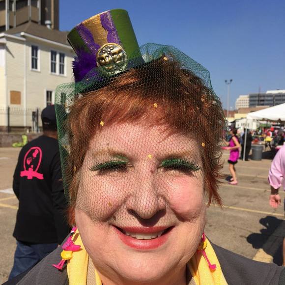 Profile Picture of Jo ellen Kearny (@jekinla) on Poshmark