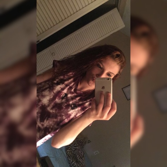 Profile Picture of Kylee Harper (@kiwijo2330) on Poshmark